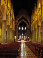 cathedral-16.jpg (44646 bytes)