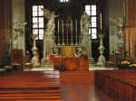 cathedral03.JPG (77586 bytes)