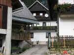 village09.JPG (78072 bytes)
