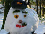 snow people08.jpg (57262 bytes)