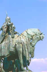Heroes03.jpg (15825 bytes)