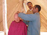 head shaving01.jpg (63459 bytes)