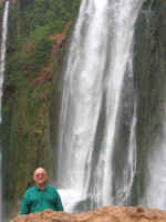 waterfall22.jpg (65218 bytes)