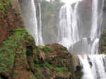 waterfall31.jpg (85960 bytes)